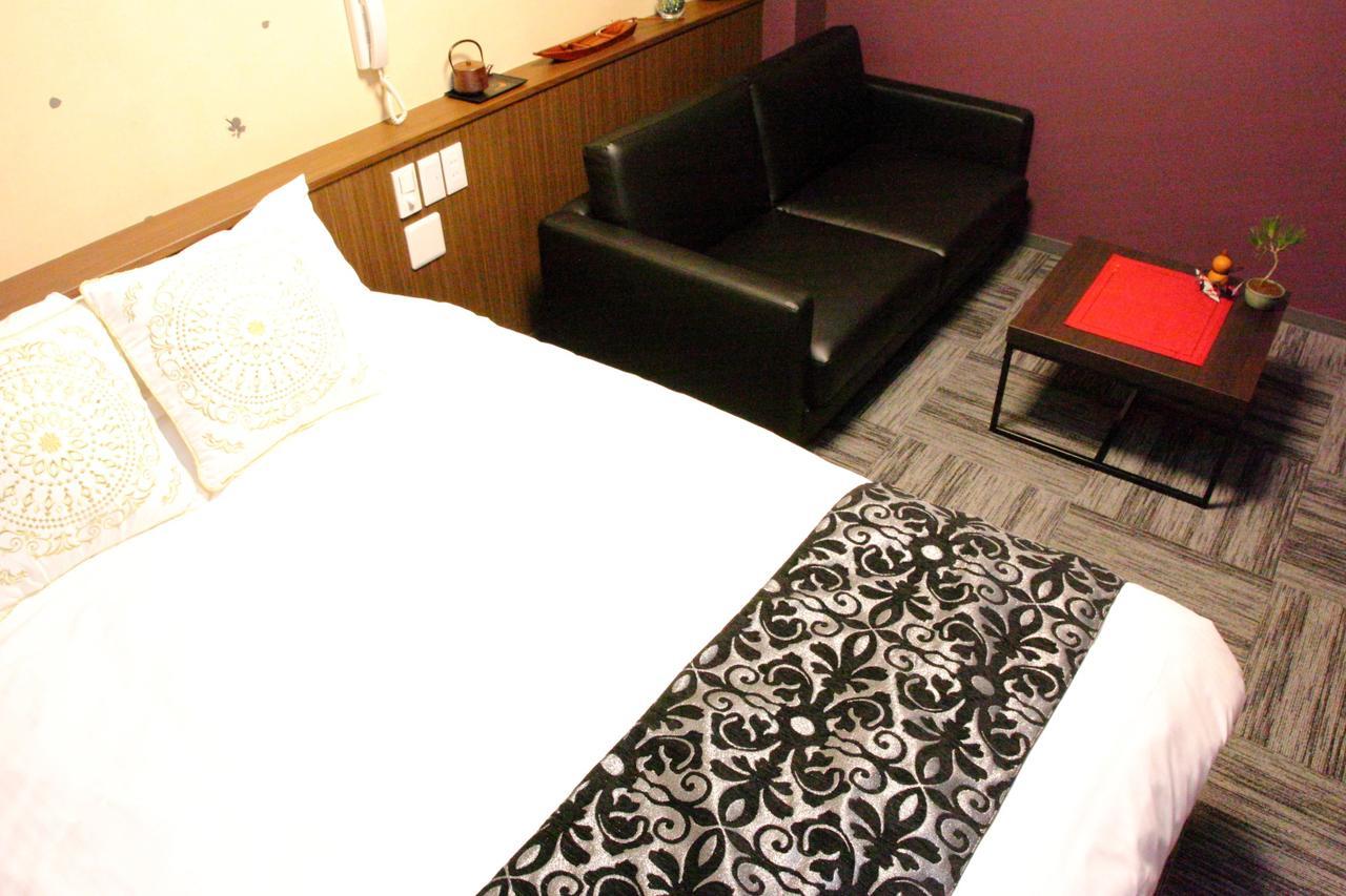Hotel Neo World Osaka Bagian luar foto